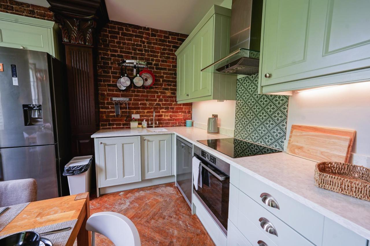 Classic Paddington 2-Bedroom Apartment 伦敦 外观 照片